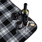 Picnic Blanket - Dine by True - detail view