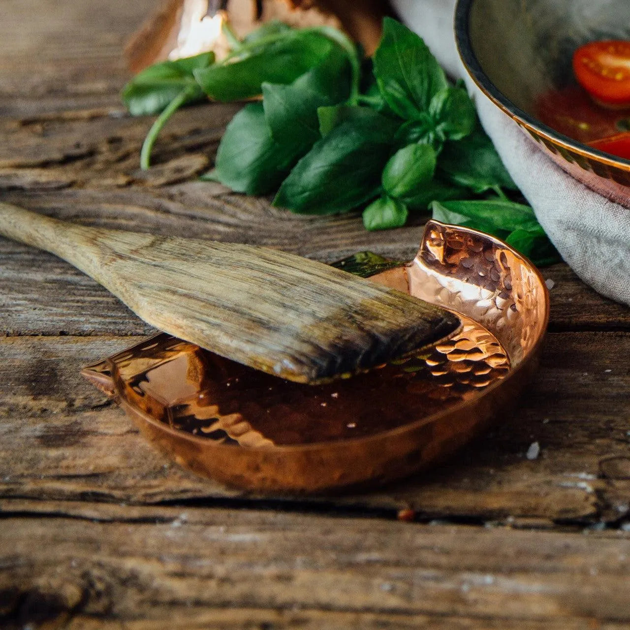 Copper Kitchen Spoon Rest / Putting Cup hammered copper