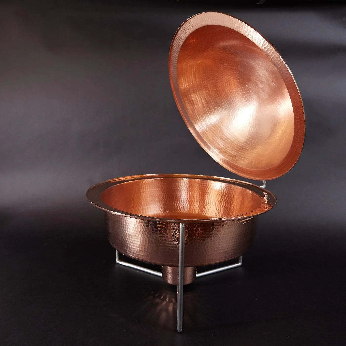 Round Copper Chafing Dish - detail view