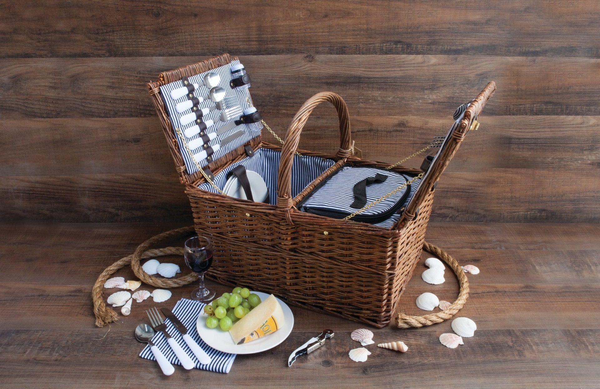 Cape Cod Wicker Picnic Basket Set by Twine - packaging